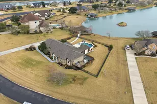 422 Lago Circle Dr N, Santa Fe, TX 77517 - Photo 9