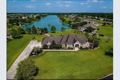 422 Lago Circle Drive N, Santa Fe, TX 77517 - Photo 1