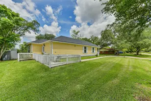 207 Oakridge Dr, Hitchcock, TX 77563 - Photo 21
