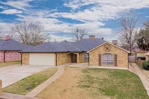 1909 Castlegate Dr, Henderson, TX 75654 - Photo 21