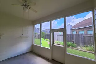 18818 Harbor Key Cir, Houston, TX 77084 - Photo 21