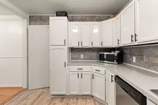 1805 Willow St, Liberty, TX 77575 - Photo 7