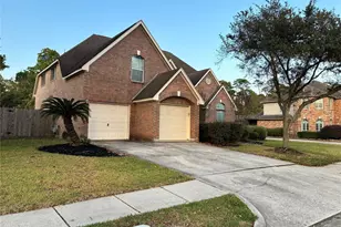 3002 Wilshire Ln, Baytown, TX 77521 - Photo 3