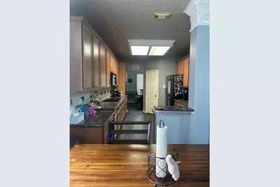 3002 Wilshire Lane, Baytown, TX 77521 - Photo 9