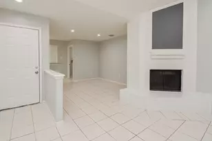 16518 Monte Carlo Ln, Houston, TX 77053 - Photo 9