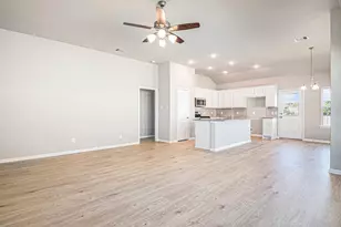 11123 Lulu Ln, Willis, TX 77318 - Photo 5
