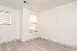 11108 Panther Ct, Houston, TX 77099 - Photo 9