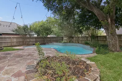 4819 Stone Harbor Drive, Friendswood, TX 77546 - Photo 31