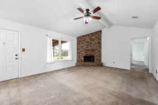 720 S Remington Dr, Angleton, TX 77515 - Photo 9