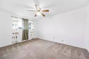 720 S Remington Dr, Angleton, TX 77515 - Photo 17