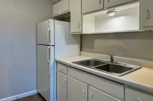 2101 6th Ave N, Texas City, TX 77590 - Photo 5