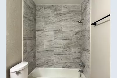 2101 6th Avenue N #7, Texas City, TX 77590 - Photo 13