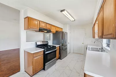 3901 22nd Street N, Texas City, TX 77590 - Photo 11