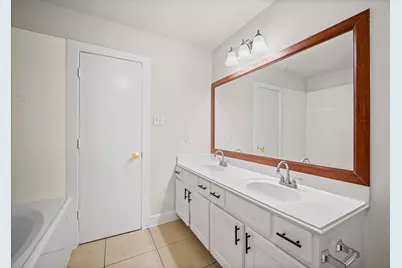 3739 E Traditions Court, Houston, TX 77082 - Photo 15