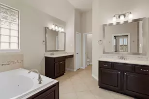 10206 Spring Shadows Park Cir, Houston, TX 77080 - Photo 31