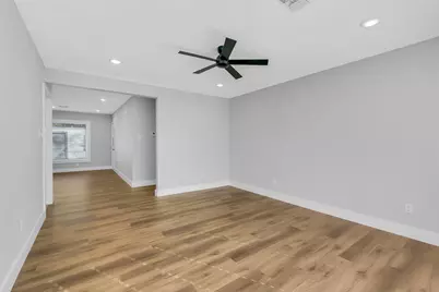 1403 S Chappell Hill Street, Brenham, TX 77833 - Photo 23