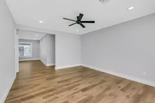 1403 S Chappell Hill St, Brenham, TX 77833 - Photo 23