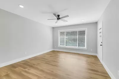 1403 S Chappell Hill Street, Brenham, TX 77833 - Photo 11