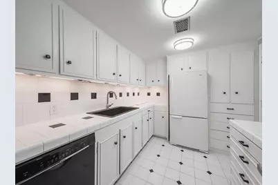 656 S Ripple Creek Drive #656, Houston, TX 77057 - Photo 9