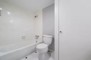 656 S Ripple Creek Dr, Houston, TX 77057 - Photo 15