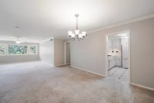656 S Ripple Creek Dr, Houston, TX 77057 - Photo 11