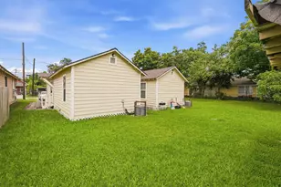 3822 Lila St, Houston, TX 77026 - Photo 23