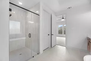 18834 Truman Trl, Conroe, TX 77302 - Photo 13