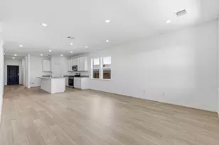 615 Yaupon Holly Dr, Rosenberg, TX 77471 - Photo 7