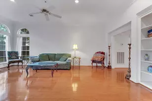 1038 Trapper Hill Dr, Houston, TX 77077 - Photo 15