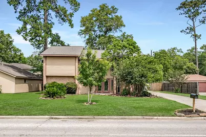706 S Diamondhead Boulevard, Crosby, TX 77532 - Photo 1