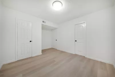 1910 Brushy Creek Drive, Sugar Land, TX 77478 - Photo 29