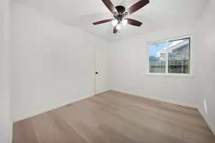 1910 Brushy Creek Dr, Sugar Land, TX 77478 - Photo 27