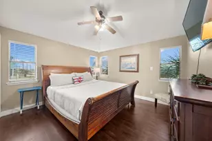 22819 Gulf Dr, Galveston, TX 77554 - Photo 17