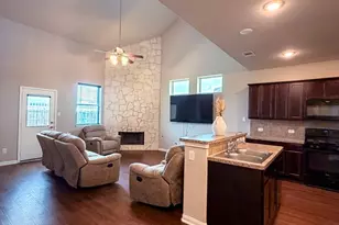 101 White Wing Ln, Sealy, TX 77474 - Photo 9