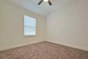 7339 Krueger Rd, Houston, TX 77033 - Photo 21