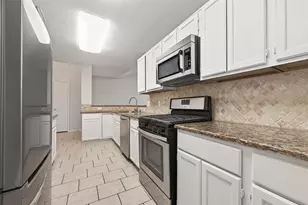 2002 Foundary Dr, Katy, TX 77493 - Photo 9