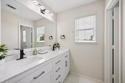 1810 Freedom Tree Court, Missouri City, TX 77459 - Photo 11