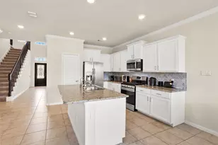 2335 Brayden Mills Ln, League City, TX 77573 - Photo 3