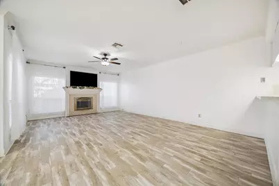 880 Tully Road #13, Houston, TX 77079 - Photo 11