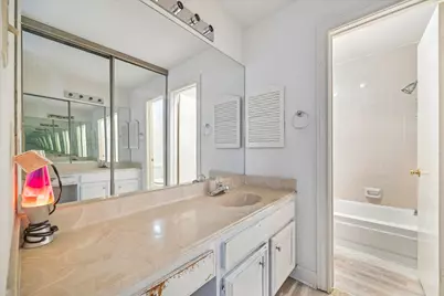 880 Tully Road #13, Houston, TX 77079 - Photo 19