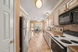 10623 Misty Shadow Ct, Houston, TX 77041 - Photo 5