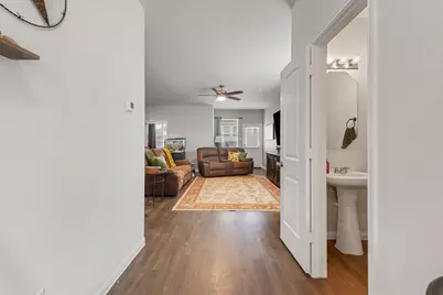 979 Crossing Drive, Bryan, TX 77803 - Photo 3