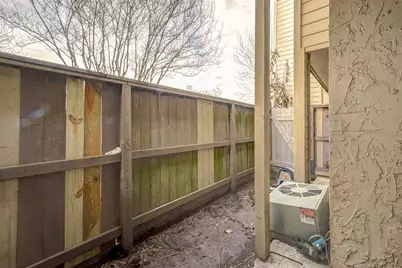 9327 Pagewood Lane, Houston, TX 77063 - Photo 25