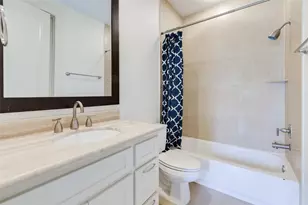 2002 Blodgett St, Houston, TX 77004 - Photo 5