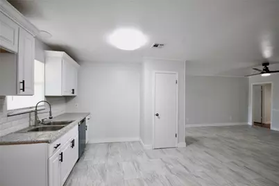 402 Alice Lane, Deer Park, TX 77536 - Photo 13