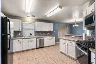 3906 Cyril Dr, Humble, TX 77396 - Photo 13