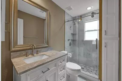 10 N Flickering Sun Circle, The Woodlands, TX 77382 - Photo 23