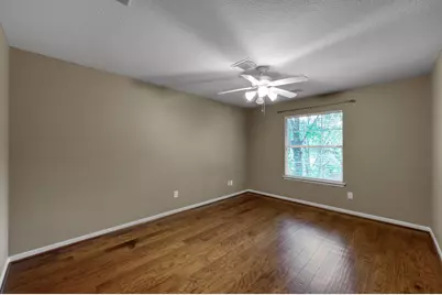 10 N Flickering Sun Circle, The Woodlands, TX 77382 - Photo 21