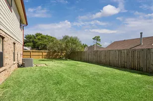 15714 Pipers View Dr, Houston, TX 77598 - Photo 31