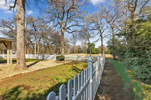 22 Golfview Dr, Normangee, TX 77871 - Photo 33